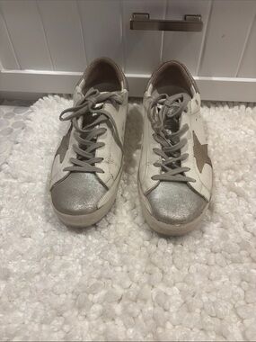 Golden Goose White Sneakers with Silver Toe and Taupe Star